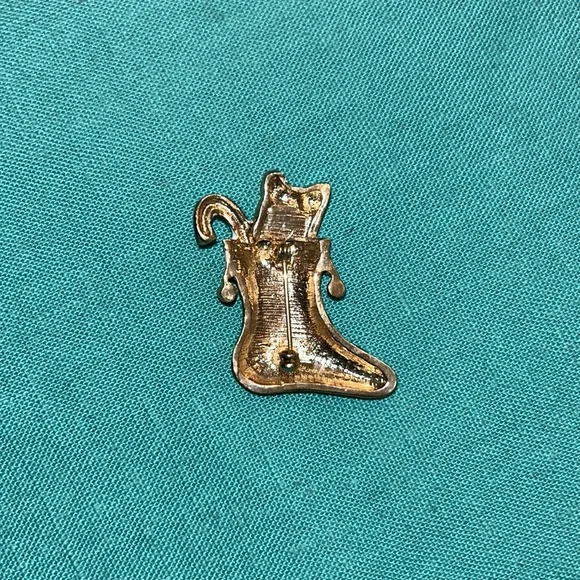 Vintage Christmas Stocking Pin Brooch Broach Women Jewelry Gold - Picture 3 of 3